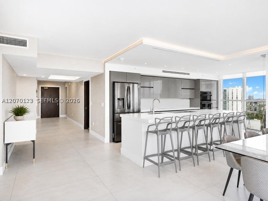 Sunny Isles Beach photo 2