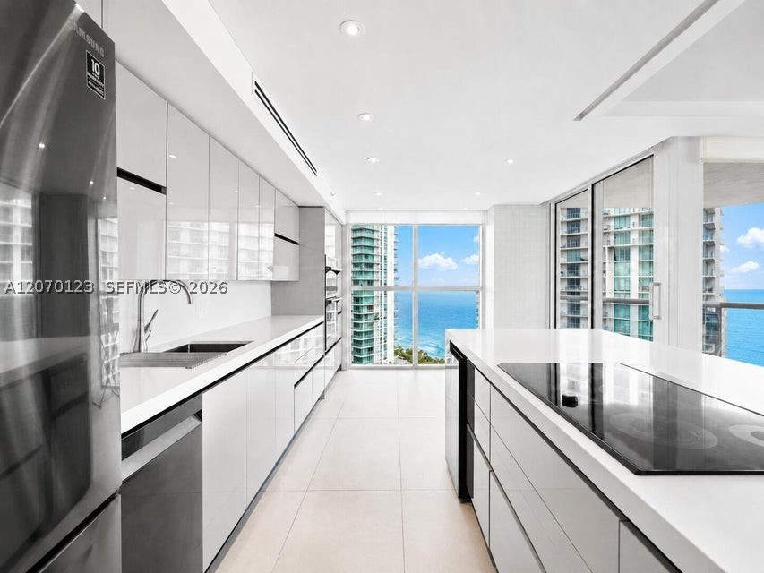Sunny Isles Beach photo 4