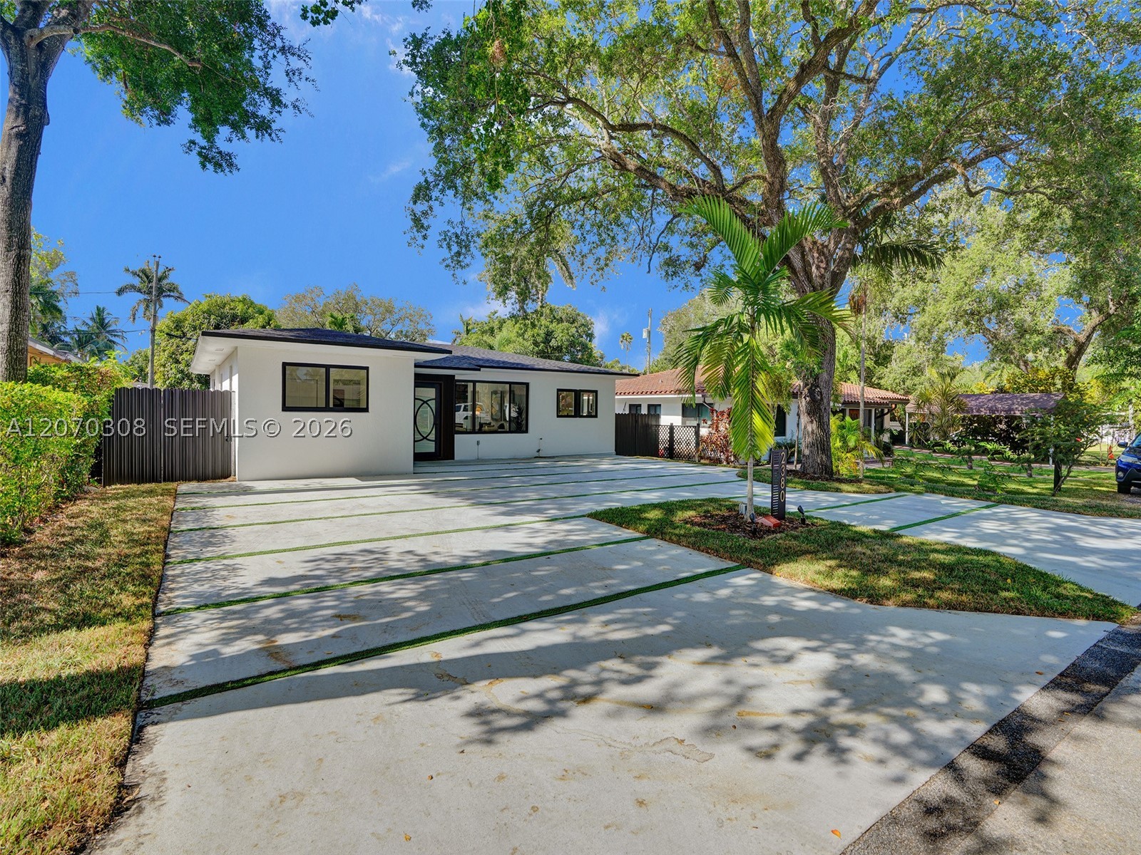 North Miami Beach photo 4