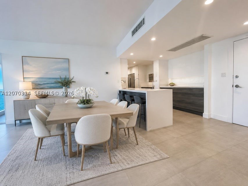 Miami Beach photo 2