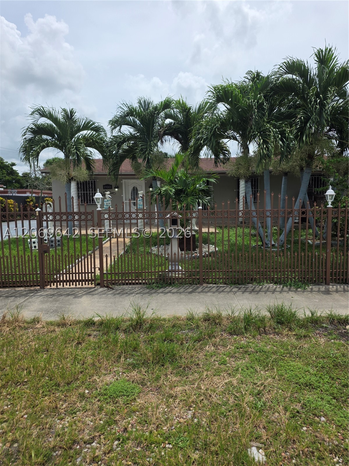Opa Locka photo 4