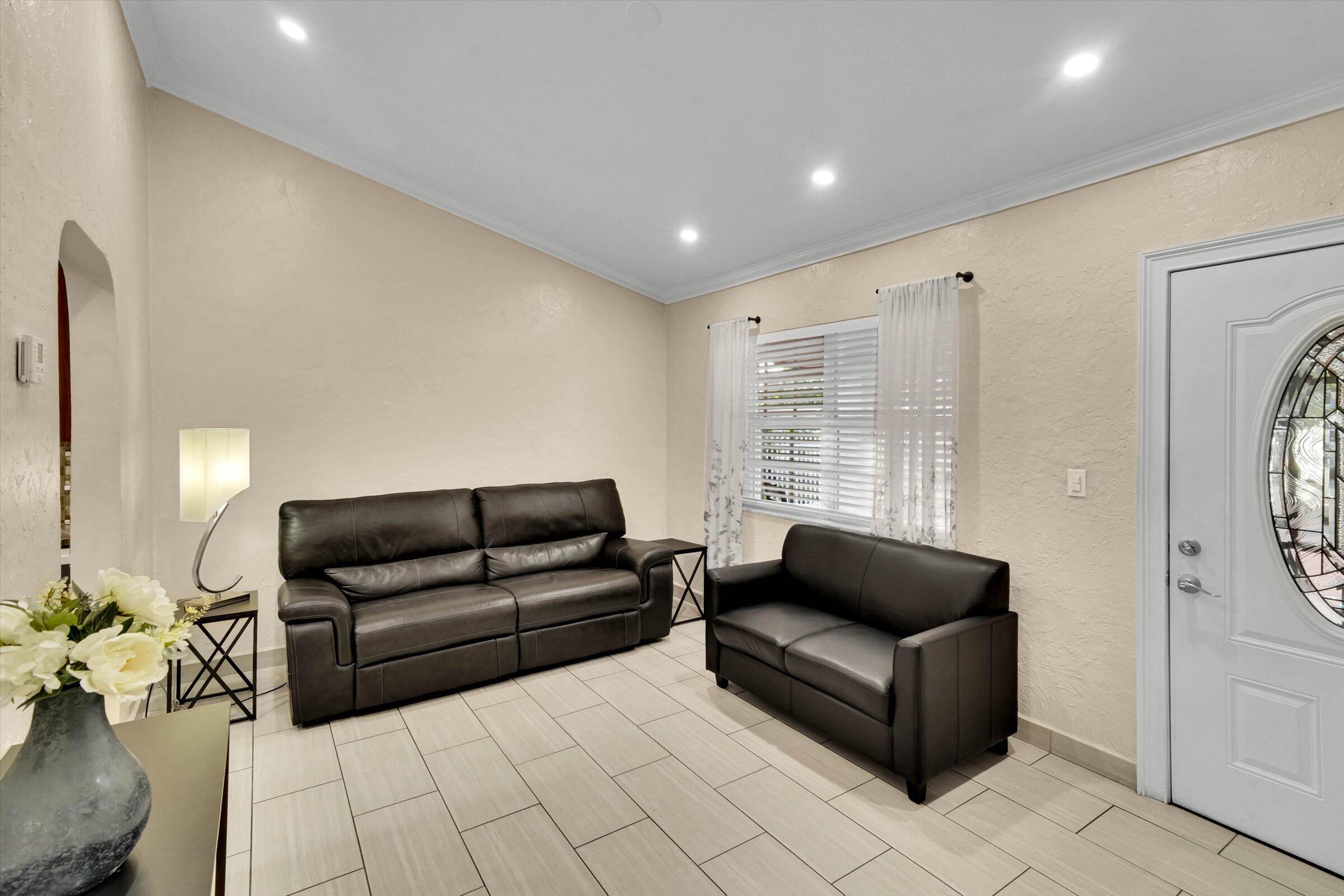 North Miami photo 5