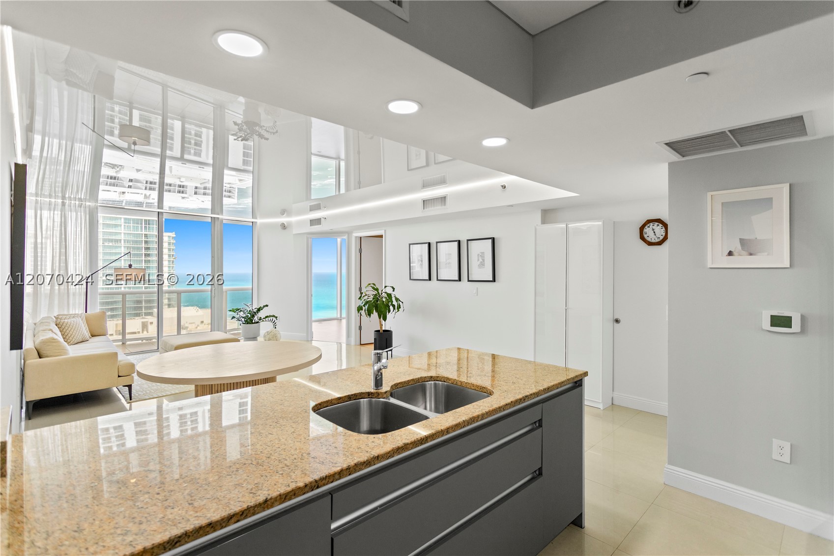 Sunny Isles Beach photo 1