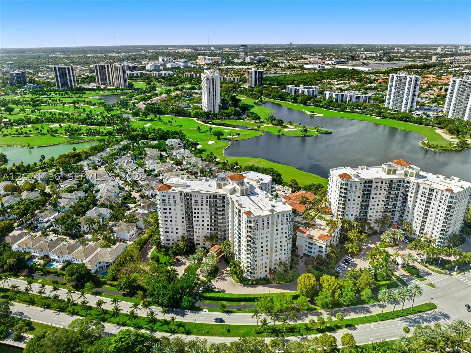 Aventura photo 1