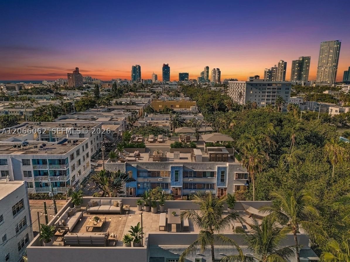 Miami Beach photo 2