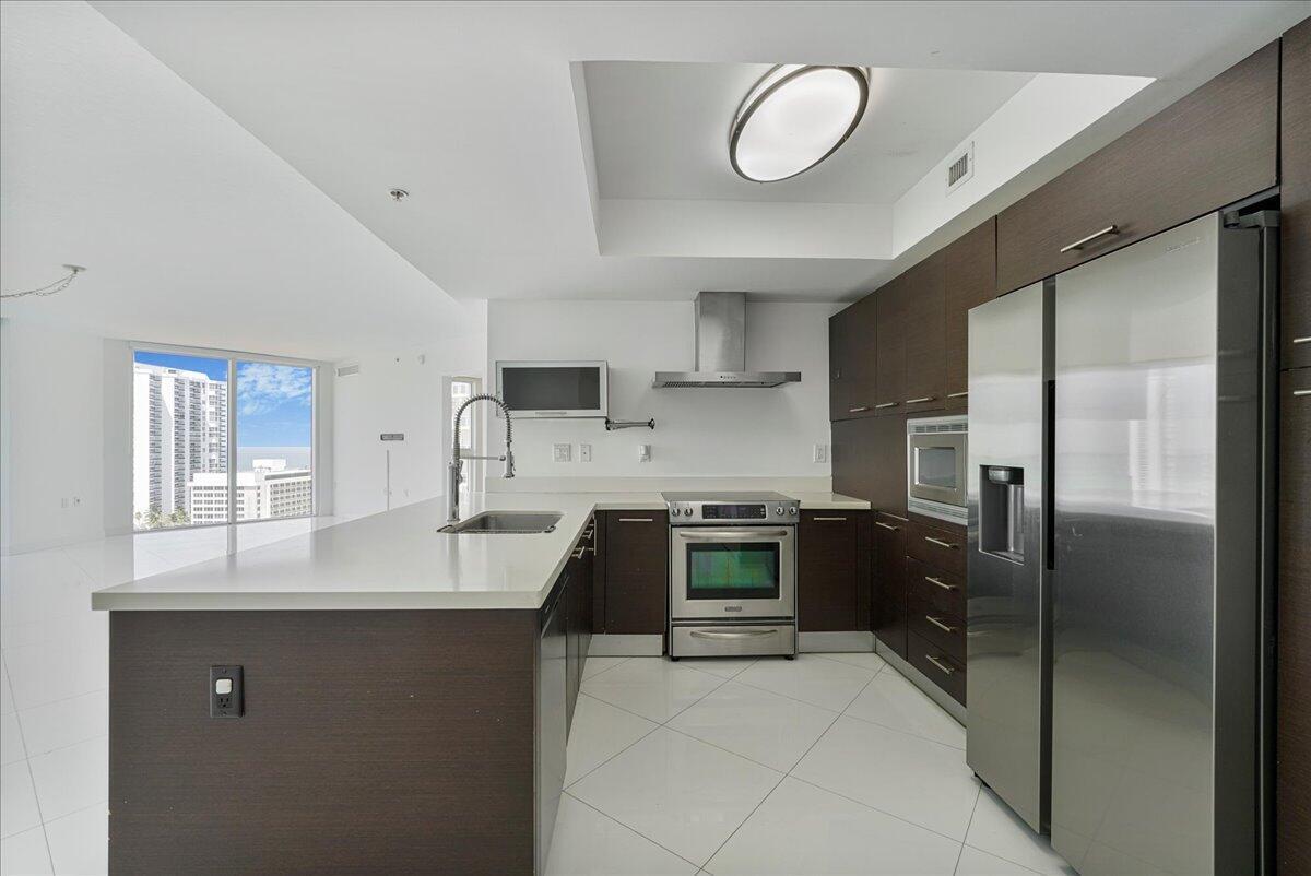 Sunny Isles Beach photo 2