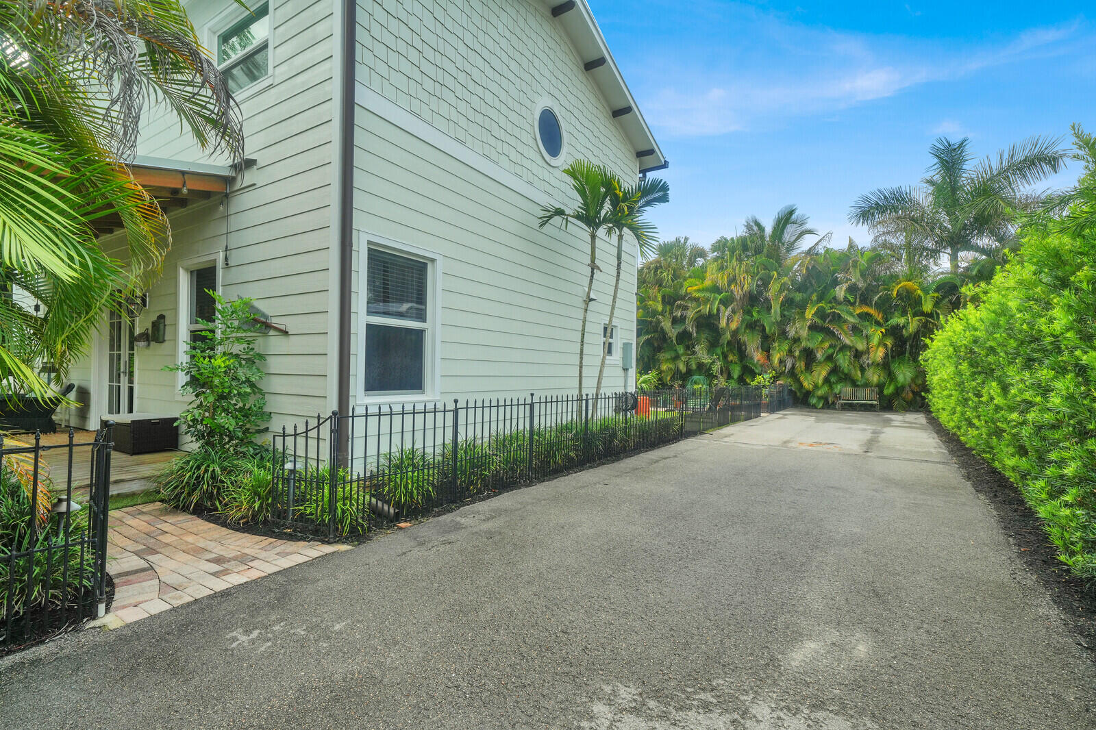 MLS listing photo 4