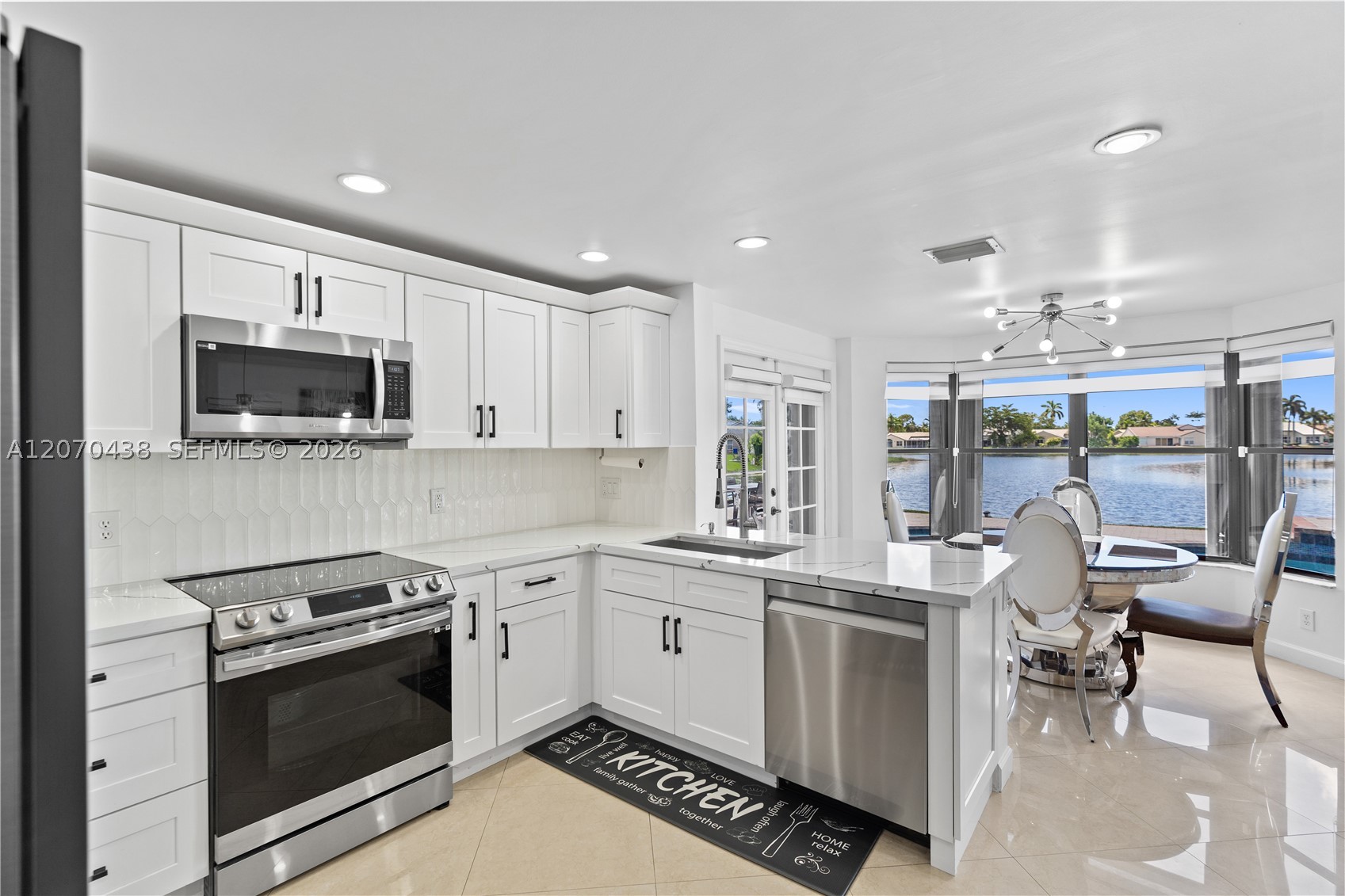 Pembroke Pines photo 3