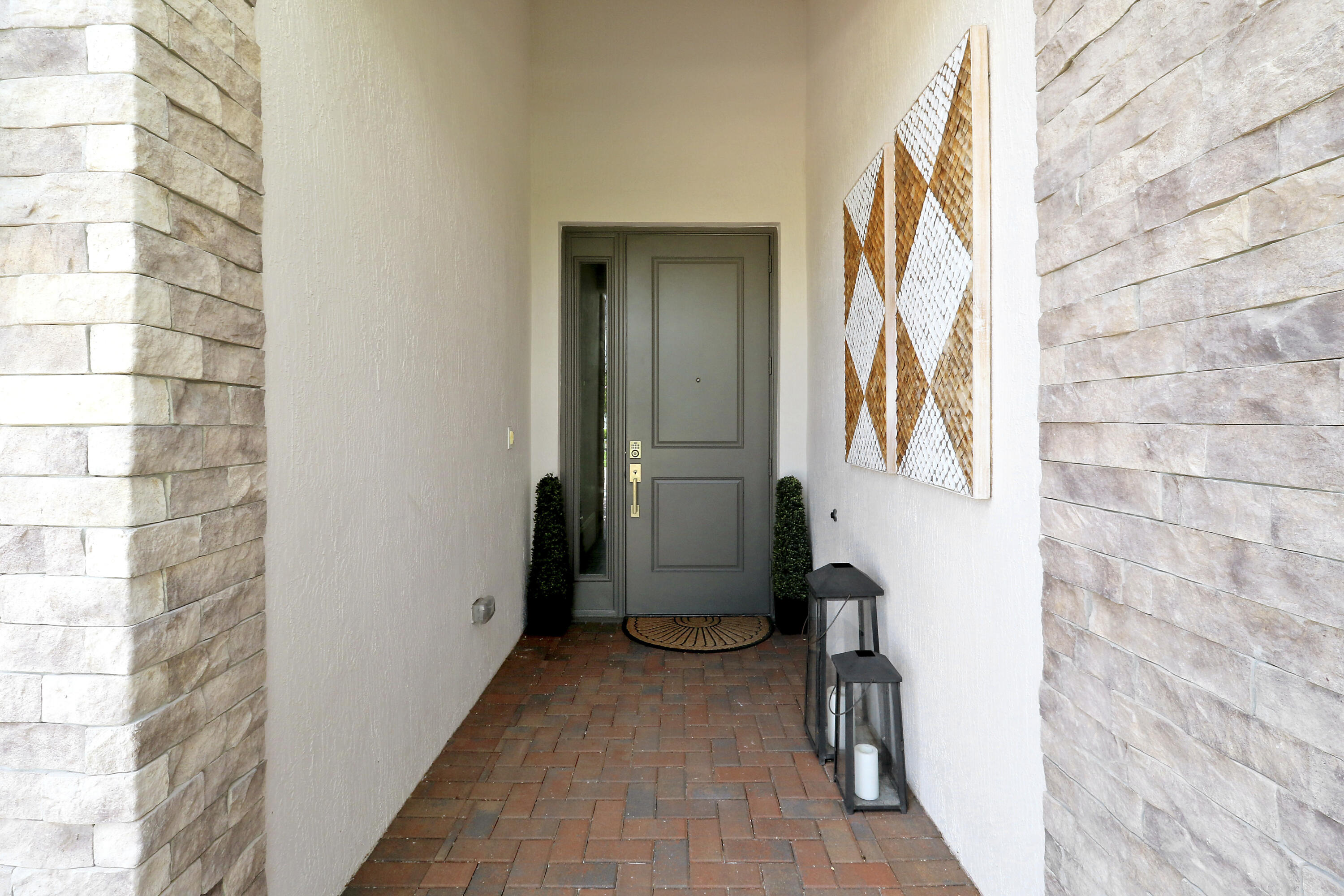 Palm Beach Gardens photo 2