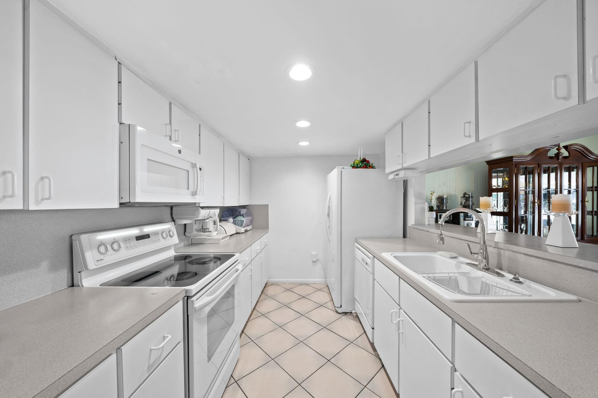 North Miami Beach photo 5