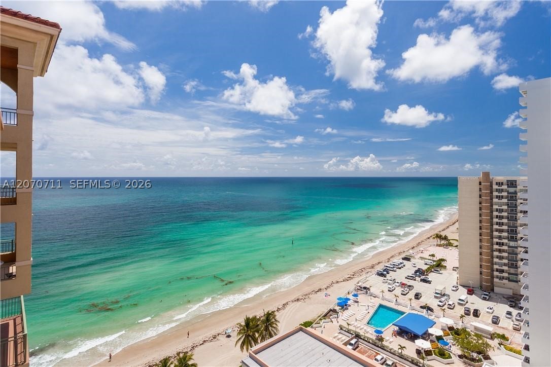 Hallandale Beach photo 4