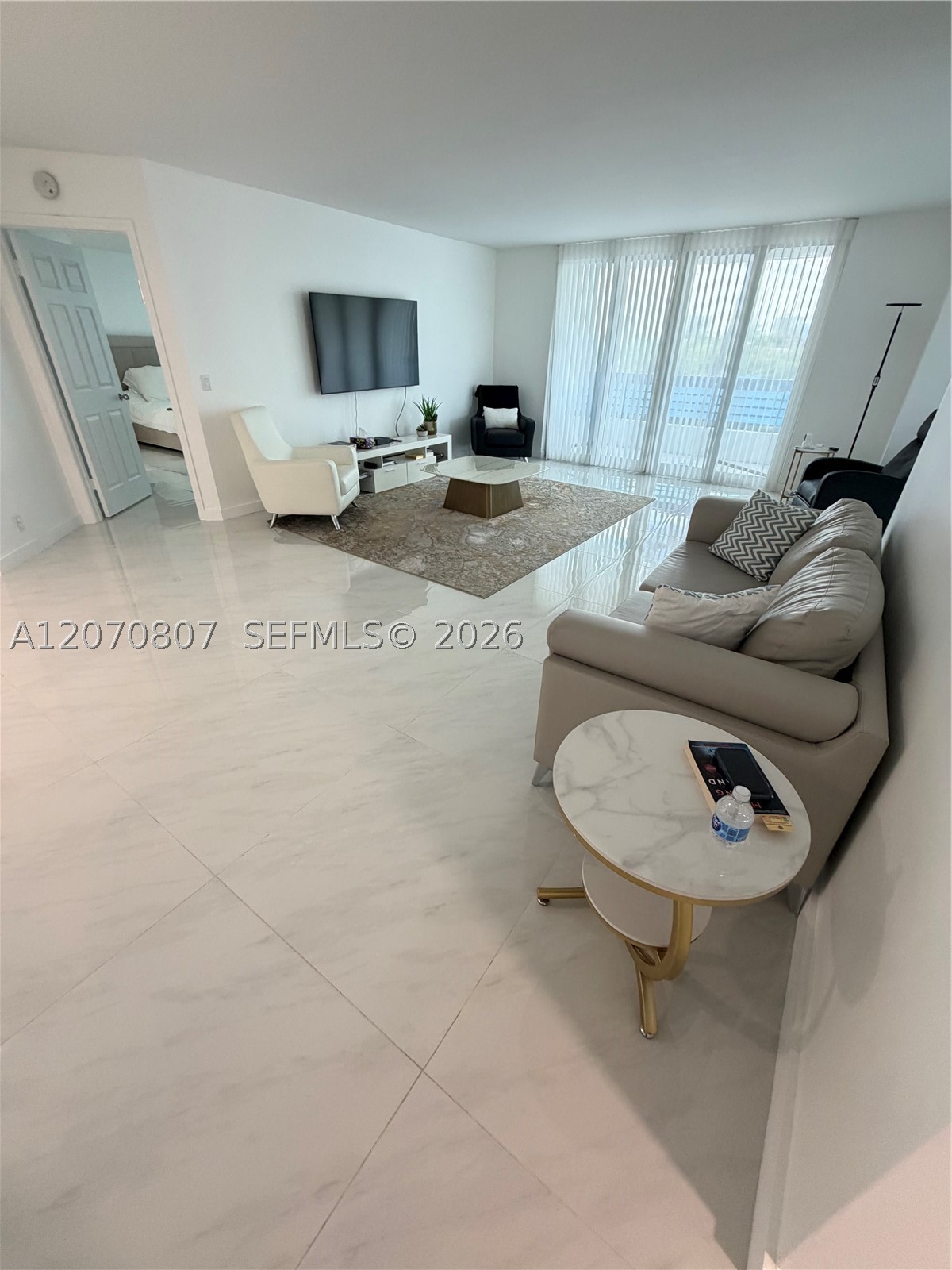 Aventura photo 2