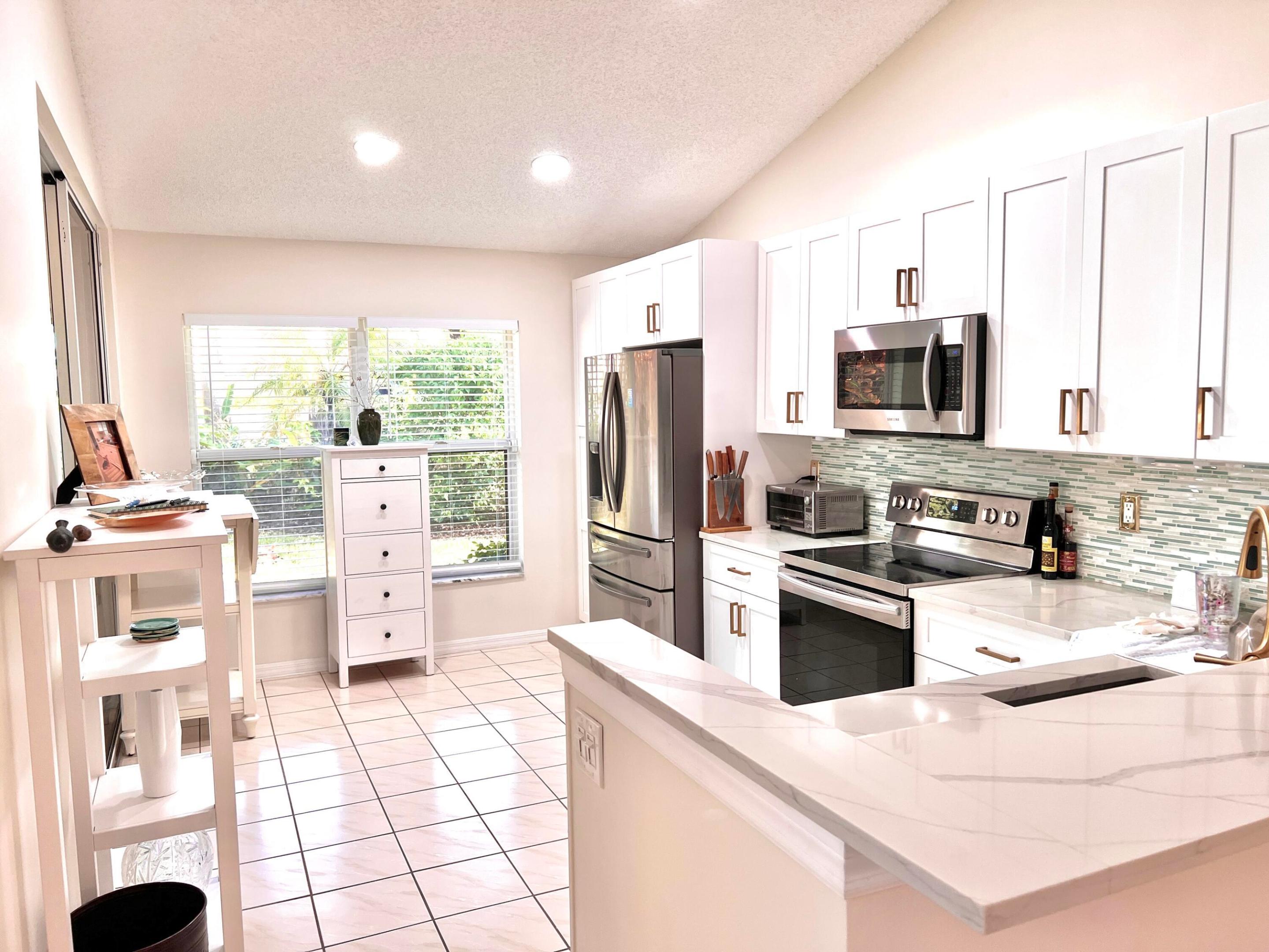 Palm Beach Gardens photo 2