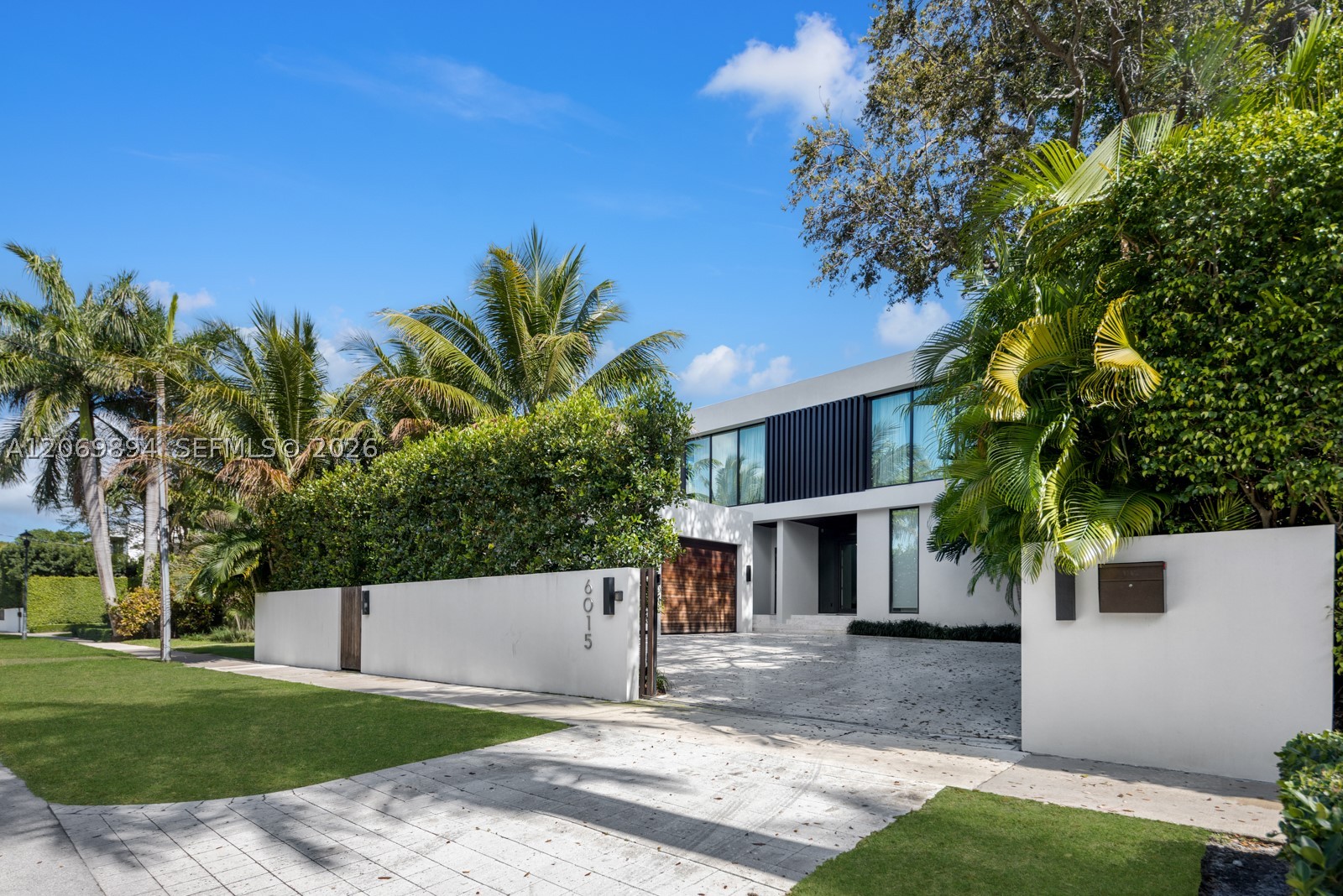 Miami Beach photo 1