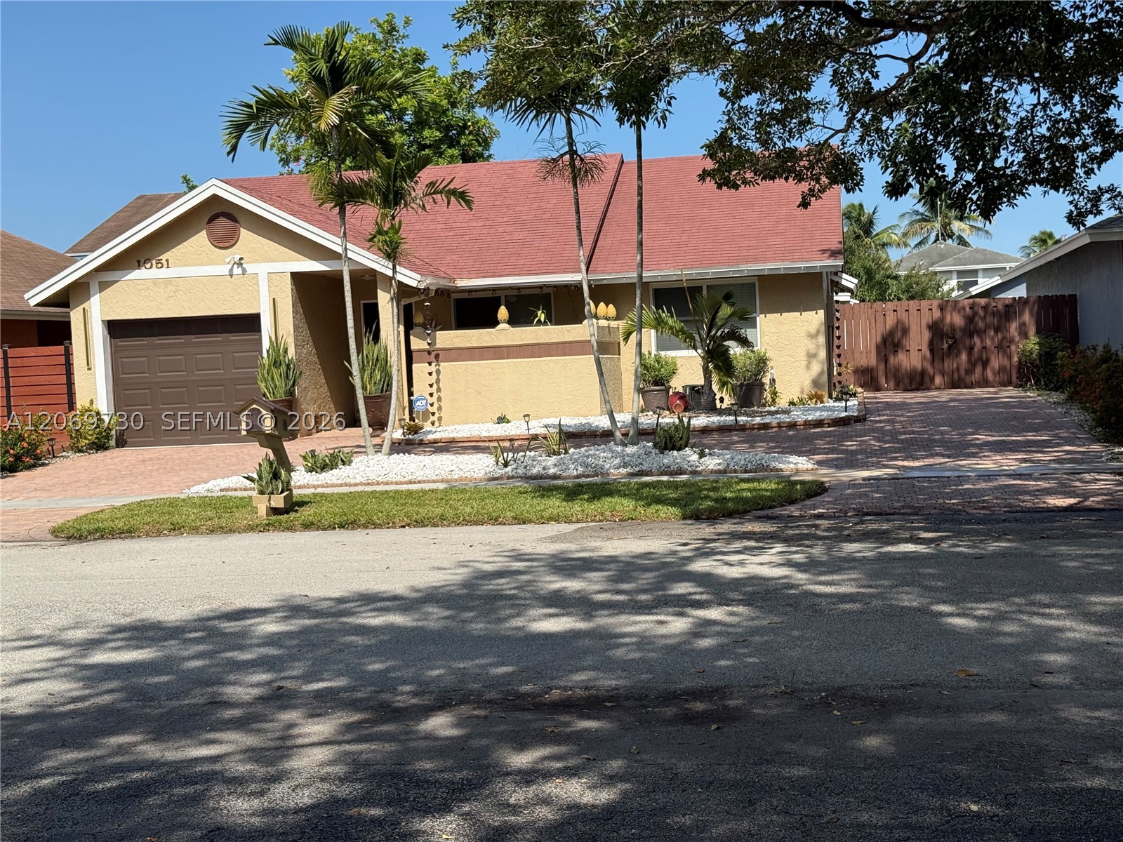 Pembroke Pines photo 1