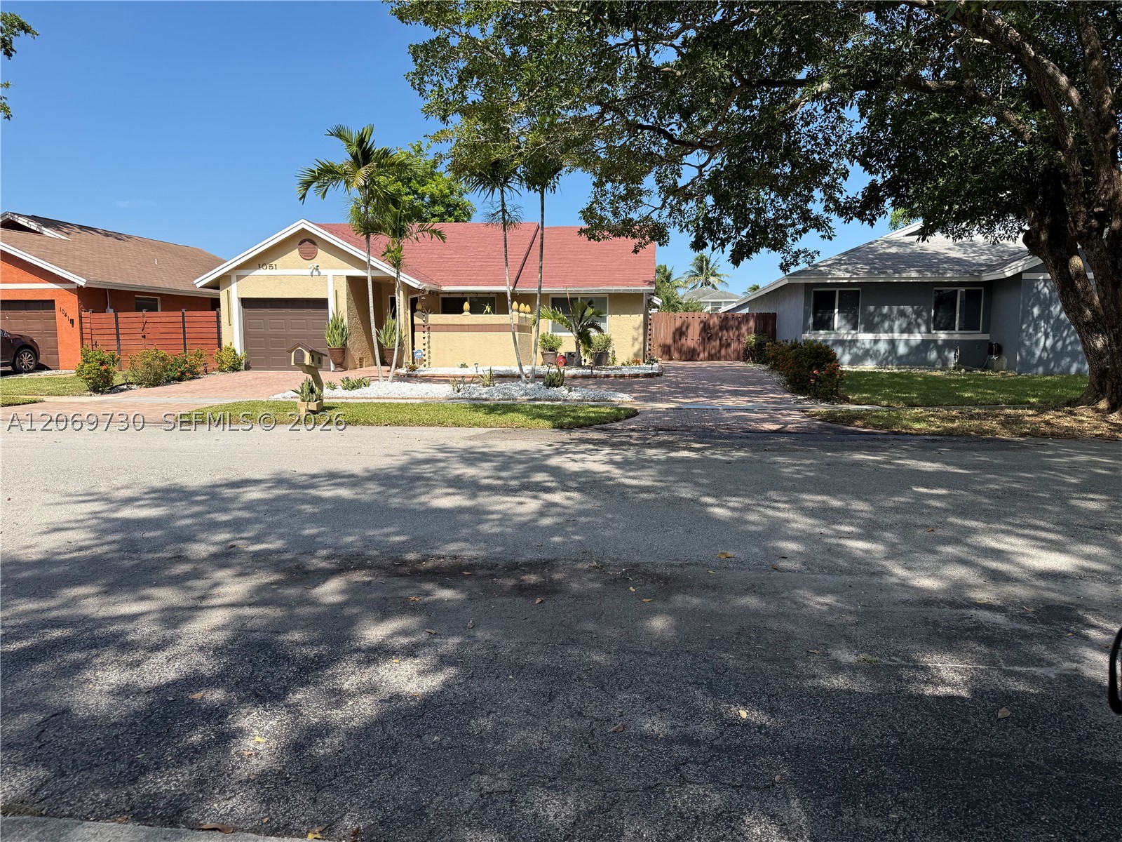 Pembroke Pines photo 2