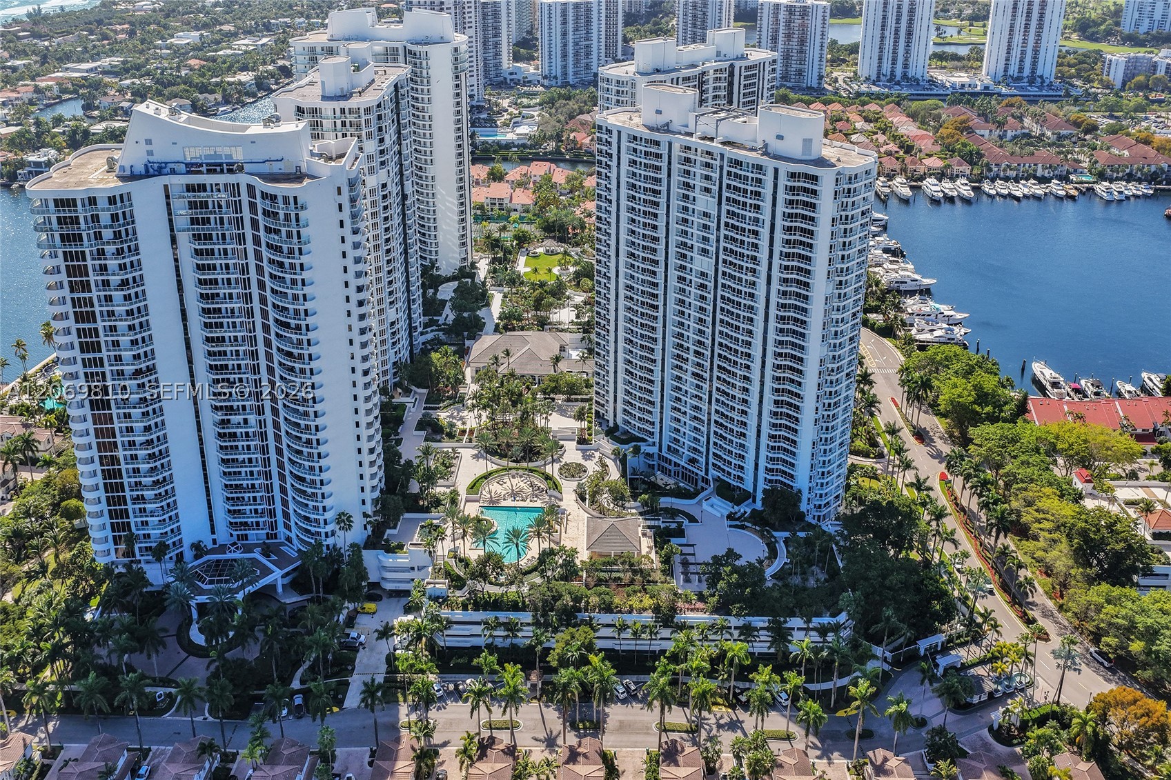 Aventura photo 5