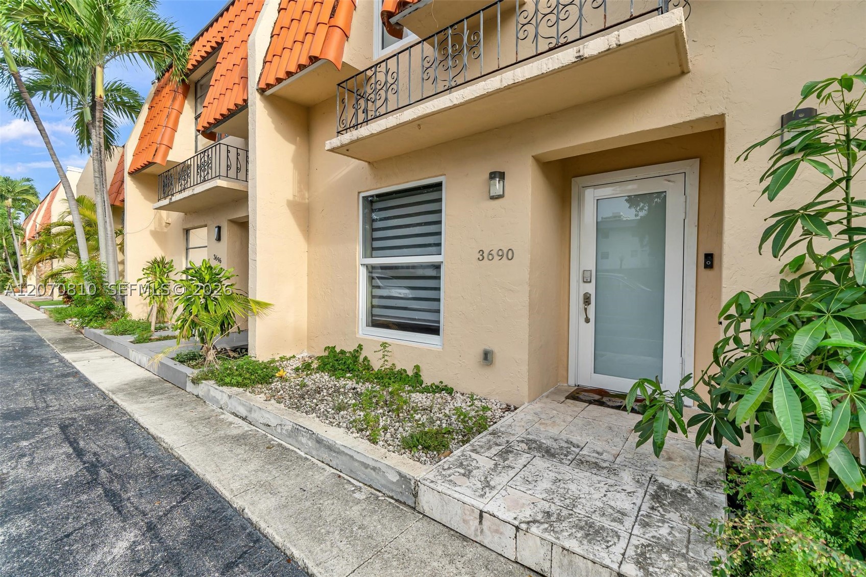 North Miami Beach photo 2