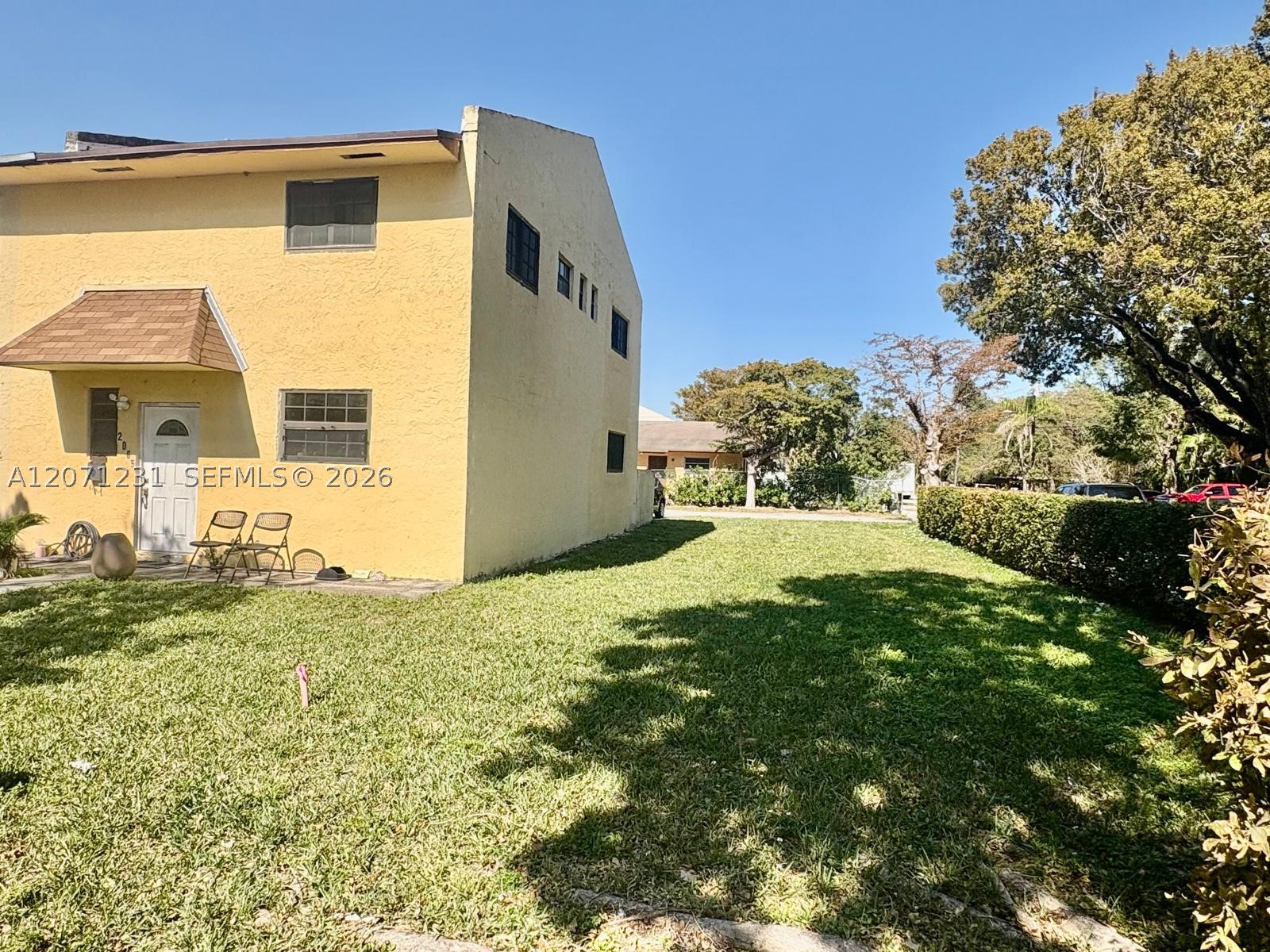 North Miami Beach photo 2