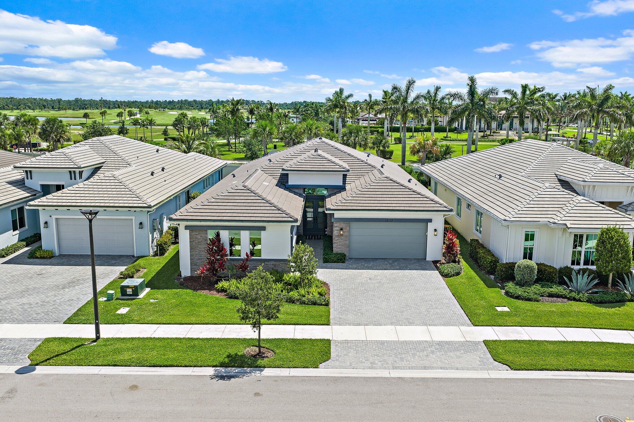 Palm Beach Gardens photo 3