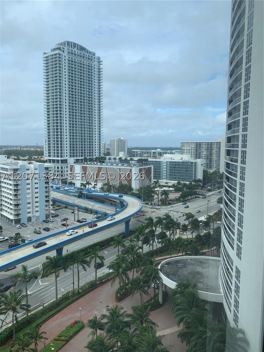 Hallandale Beach photo 2