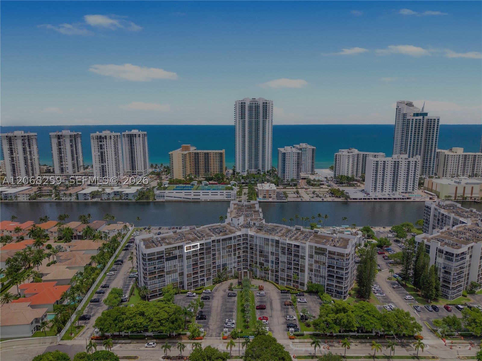Hallandale Beach photo 2