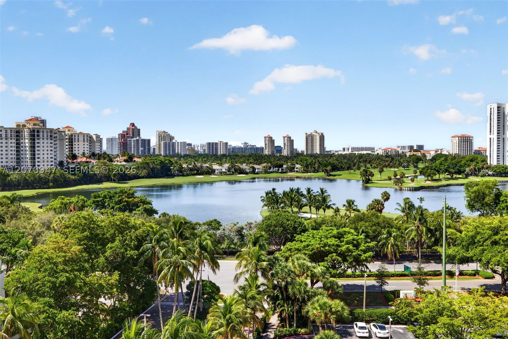 Aventura photo 2