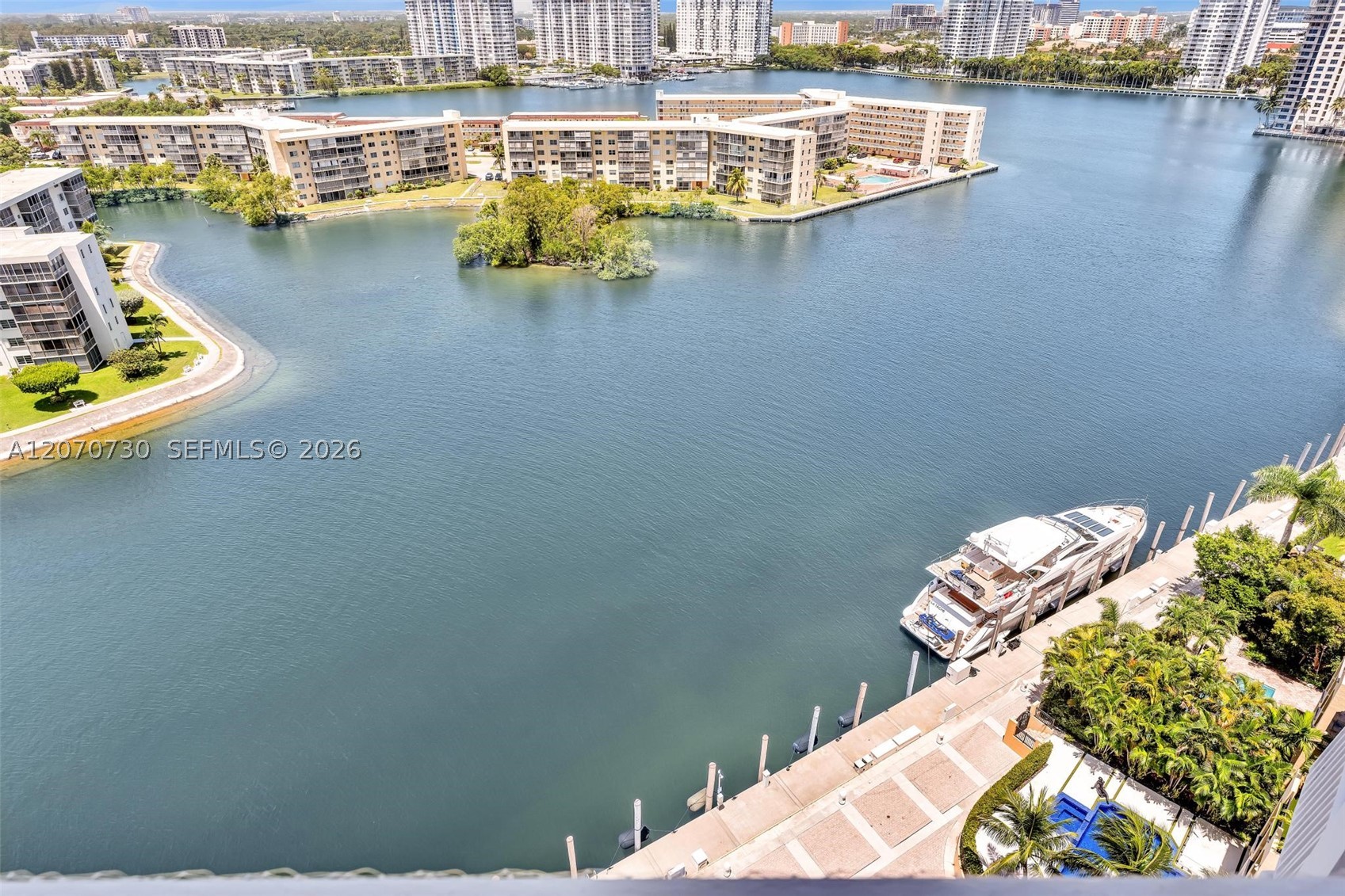 Aventura photo 4