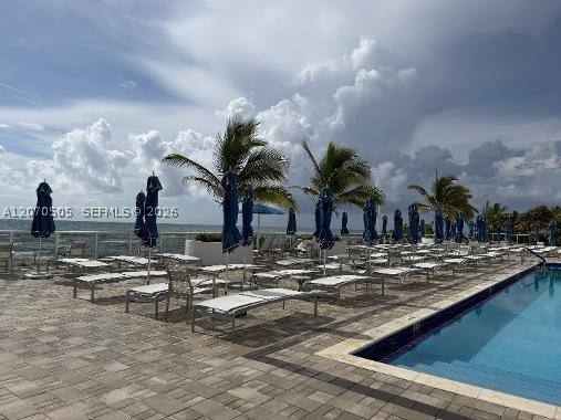 Hallandale Beach photo 4