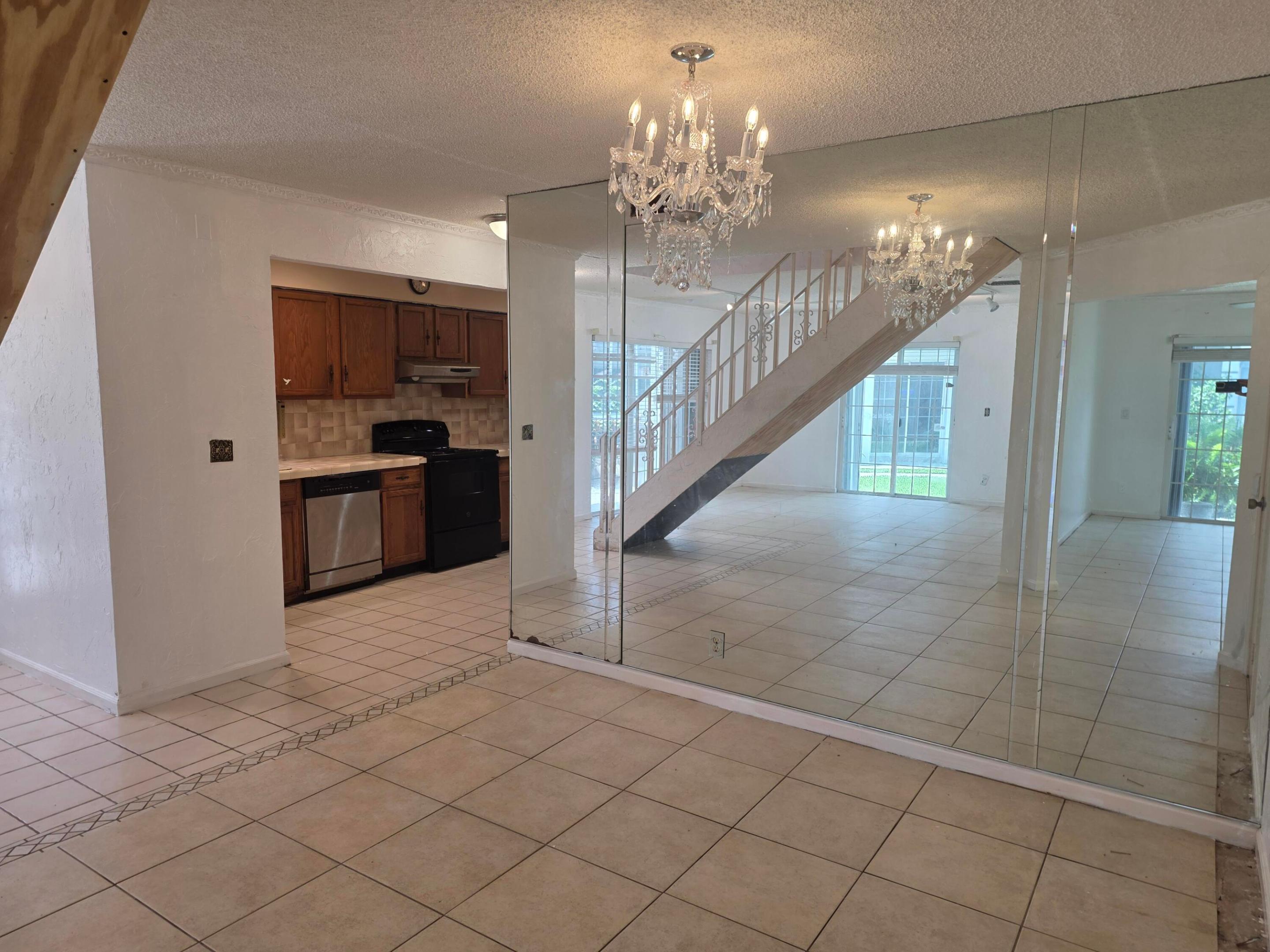 Palm Beach Gardens photo 2
