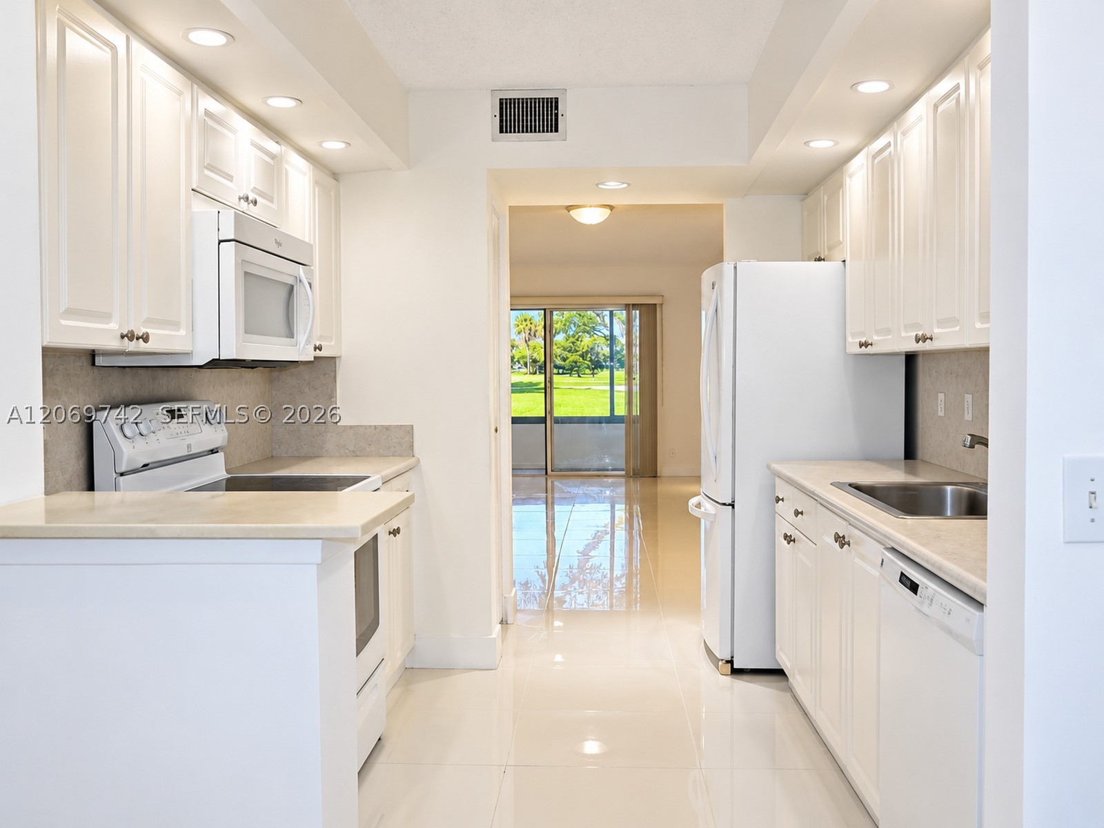 Pembroke Pines photo 5