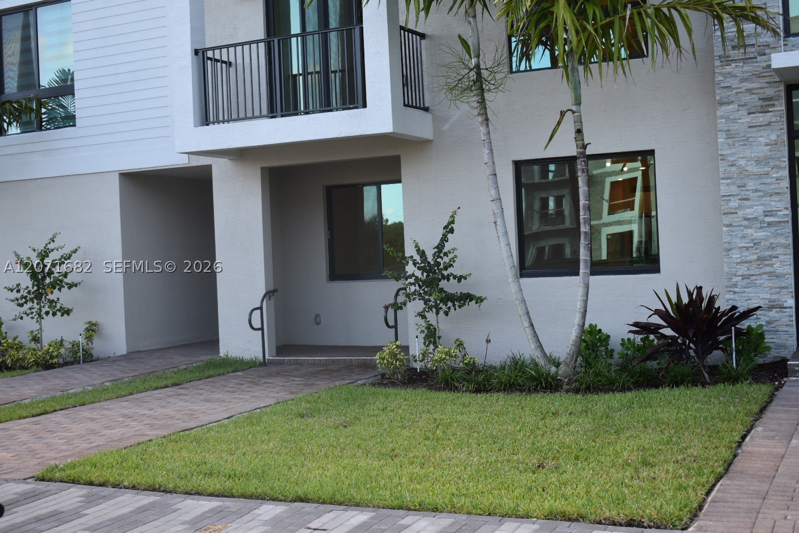 Doral photo 2