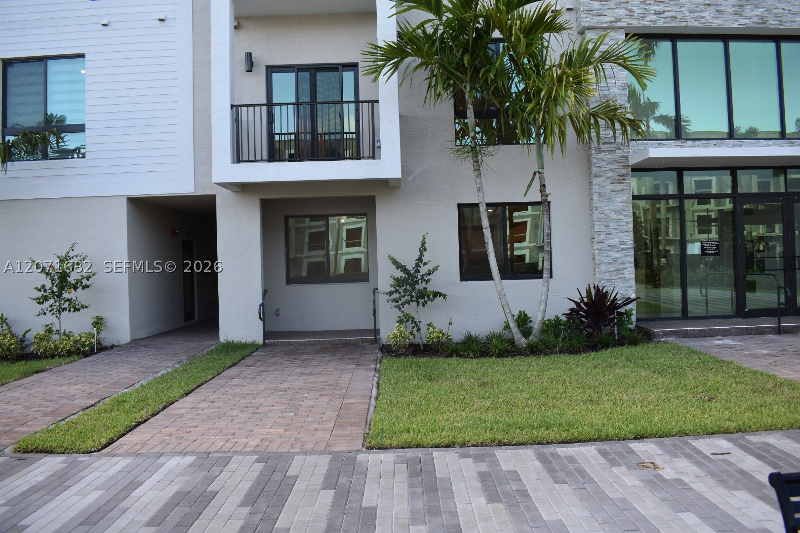 Doral photo 3