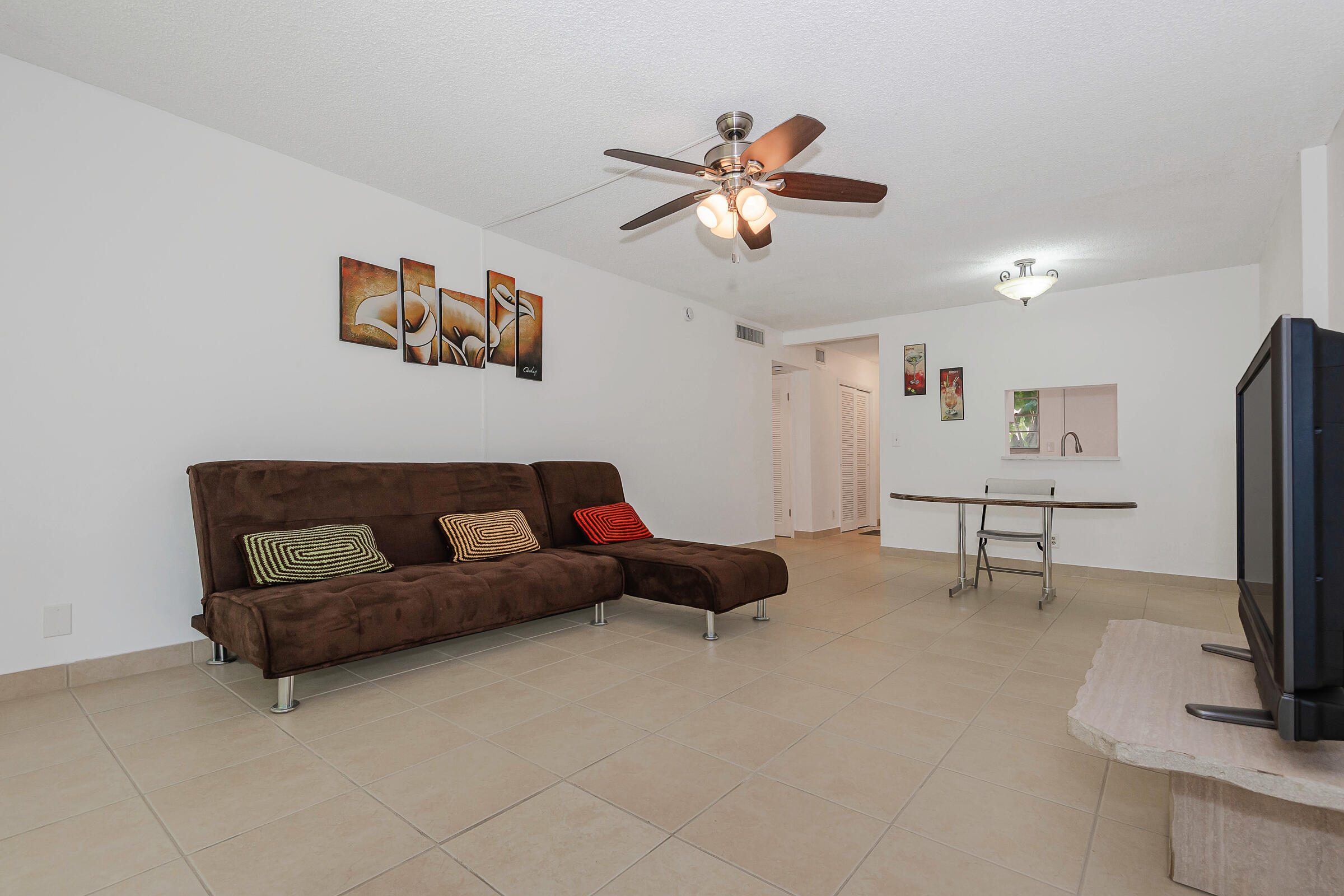 Hallandale Beach photo 5