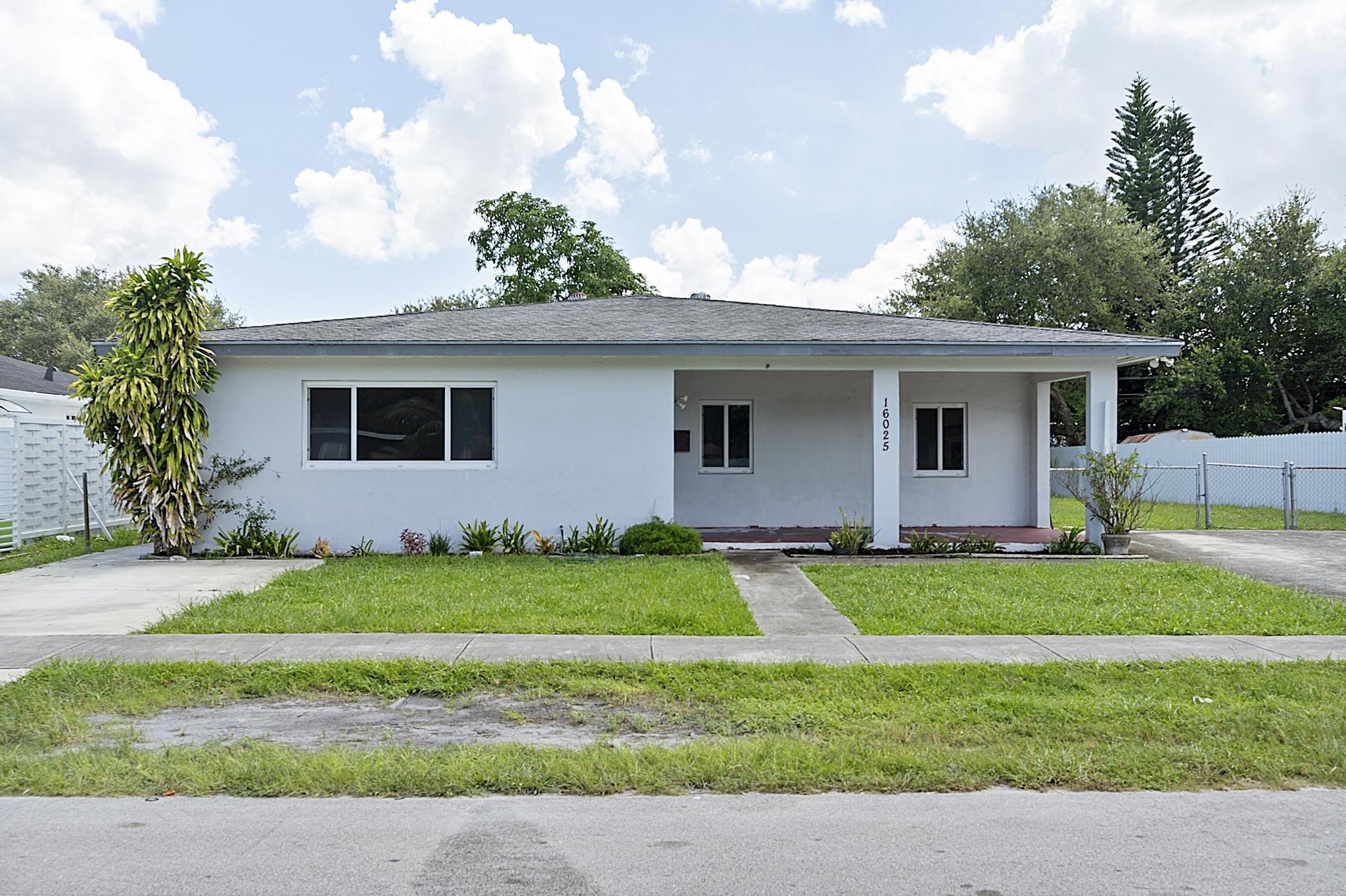 Miami Gardens photo 1