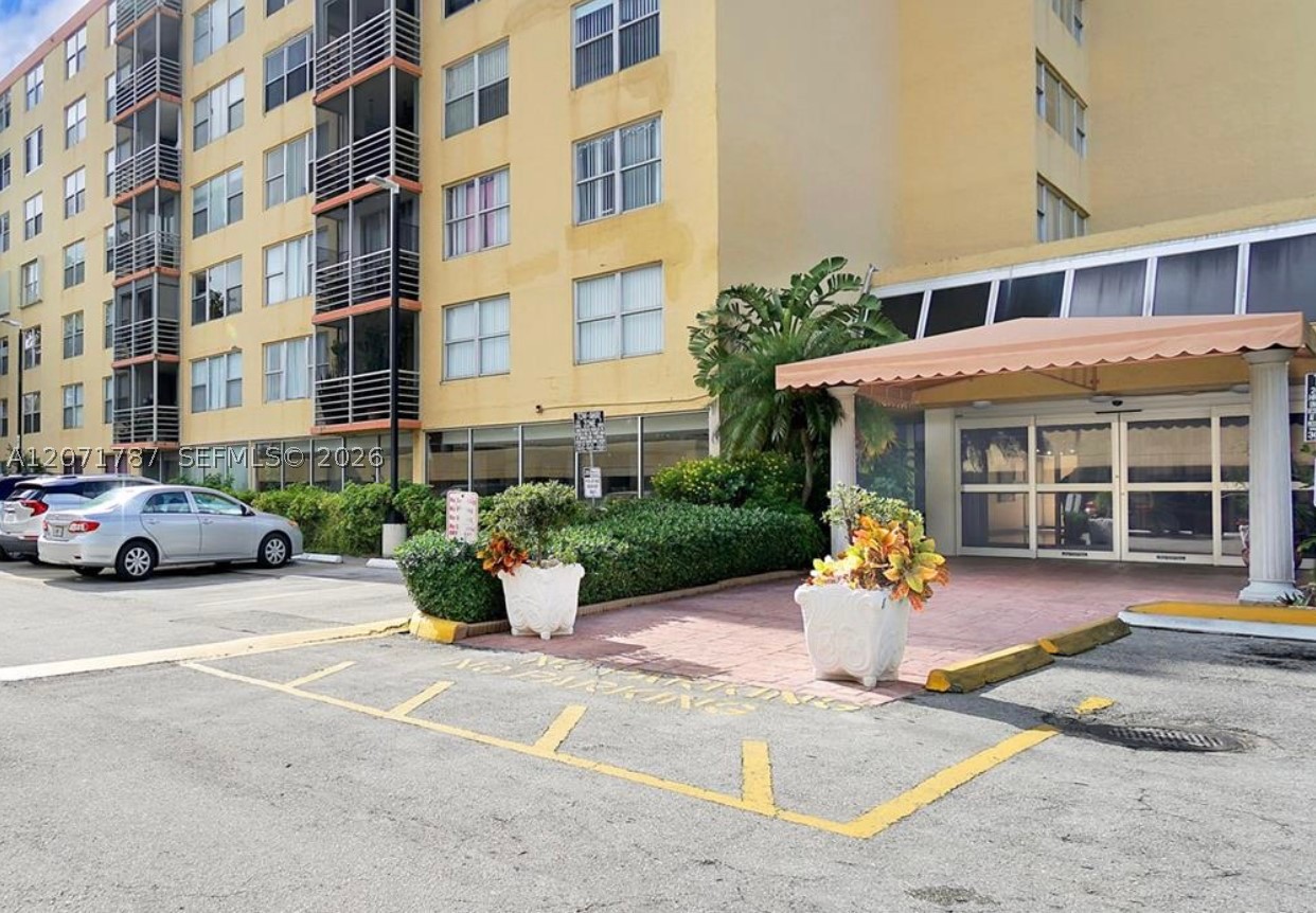 North Miami Beach photo 5
