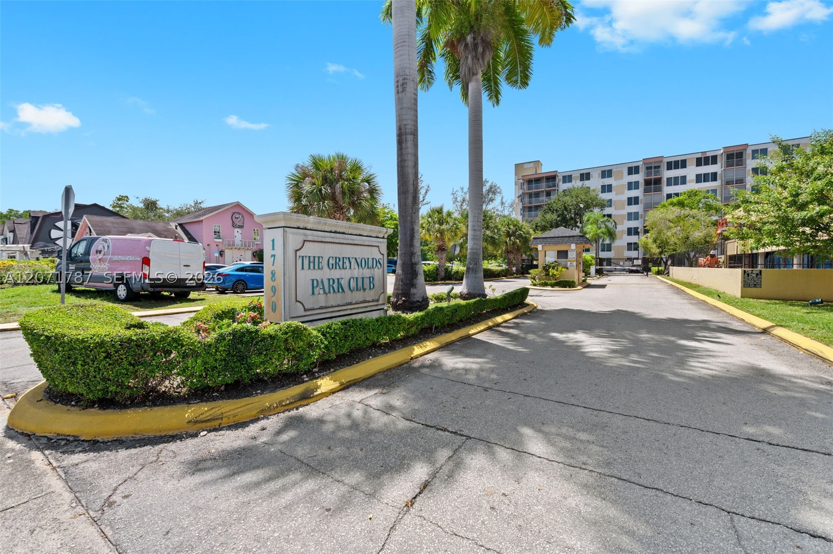North Miami Beach photo 4