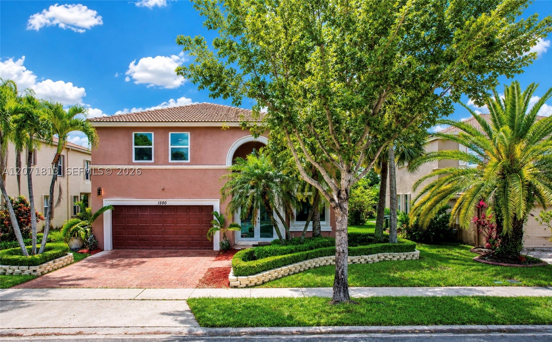 Pembroke Pines photo 1