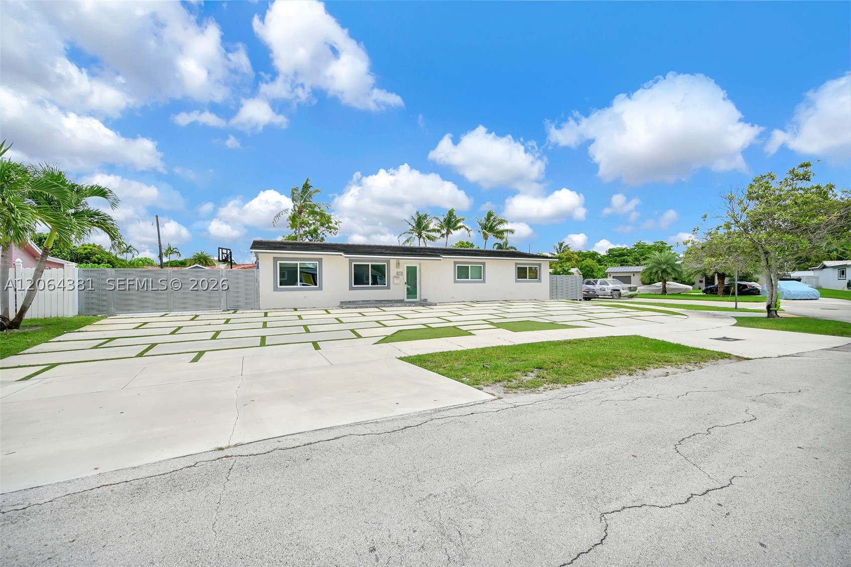 Hialeah photo 3