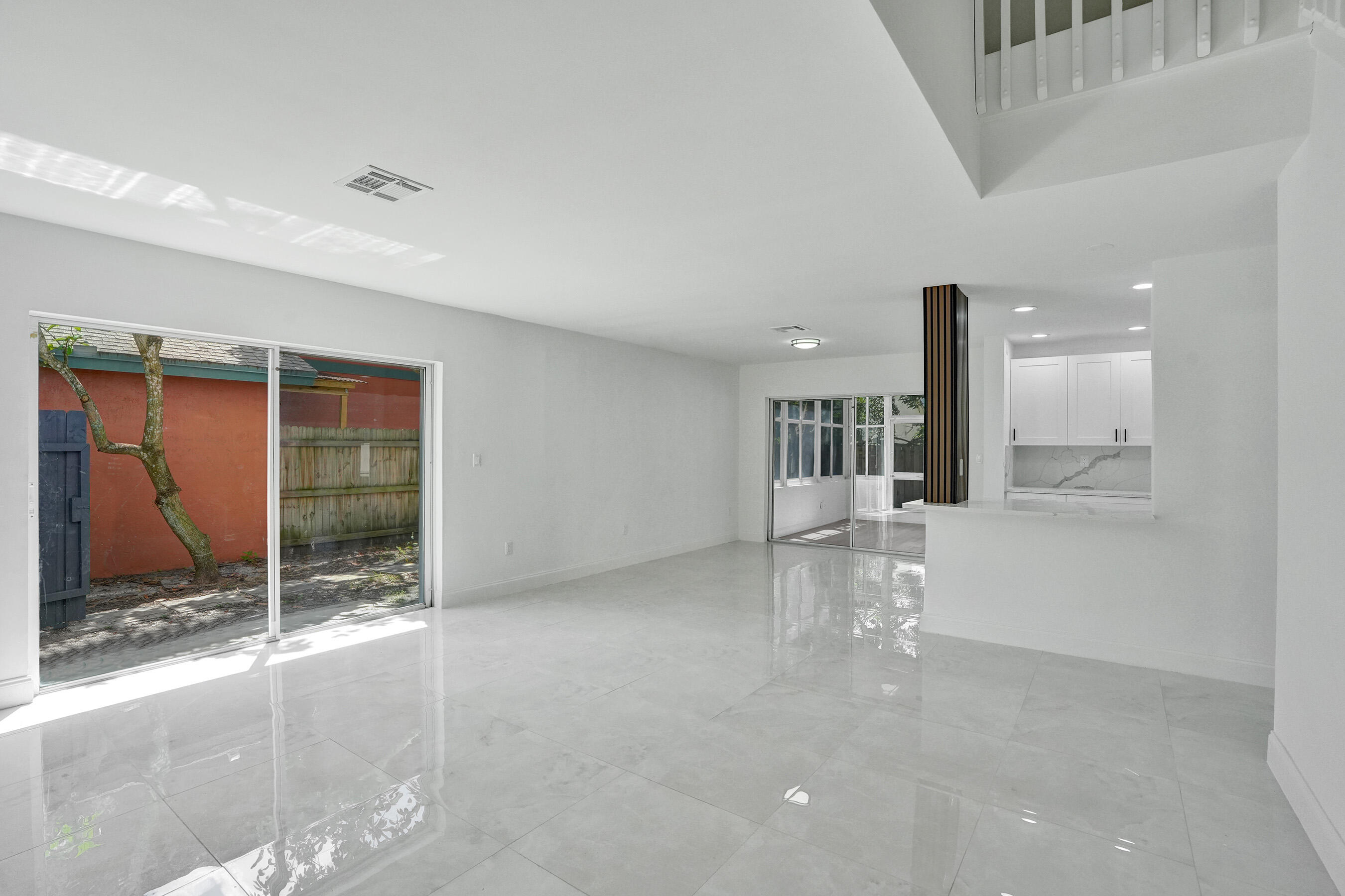Pembroke Pines photo 4