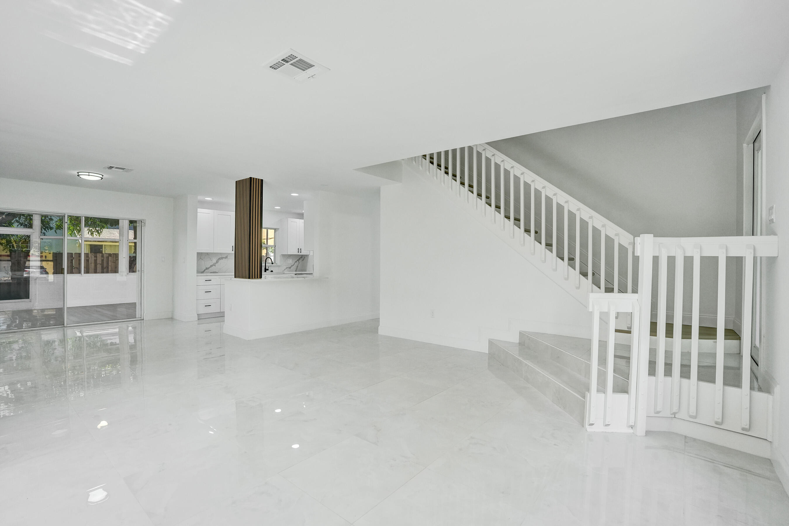 Pembroke Pines photo 5