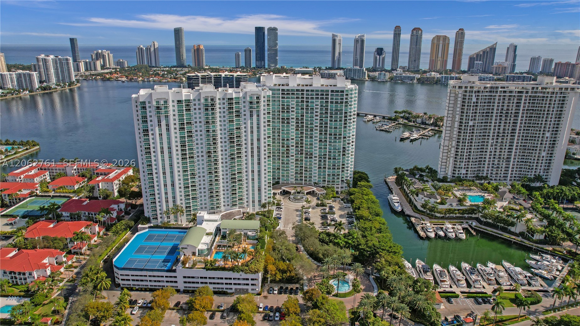 Aventura photo 3