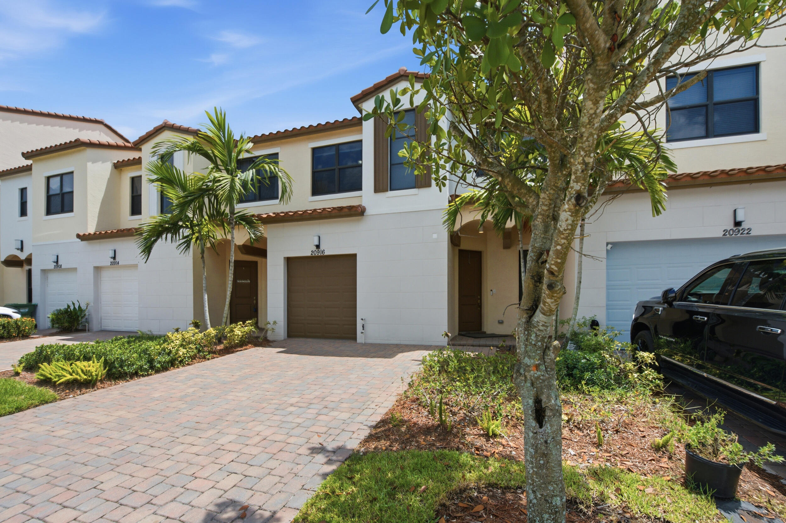 Pembroke Pines photo 4
