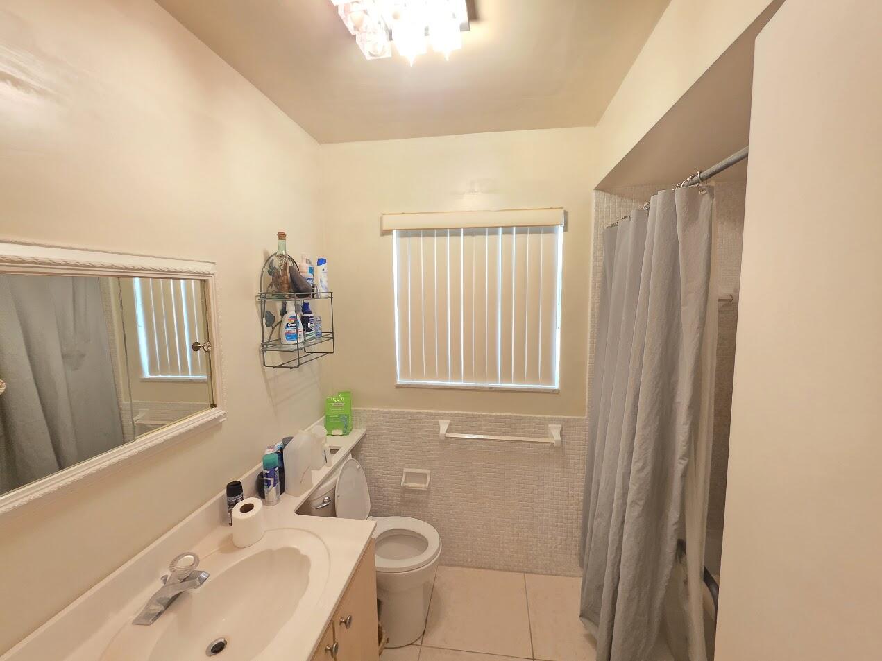 Hallandale Beach photo 4