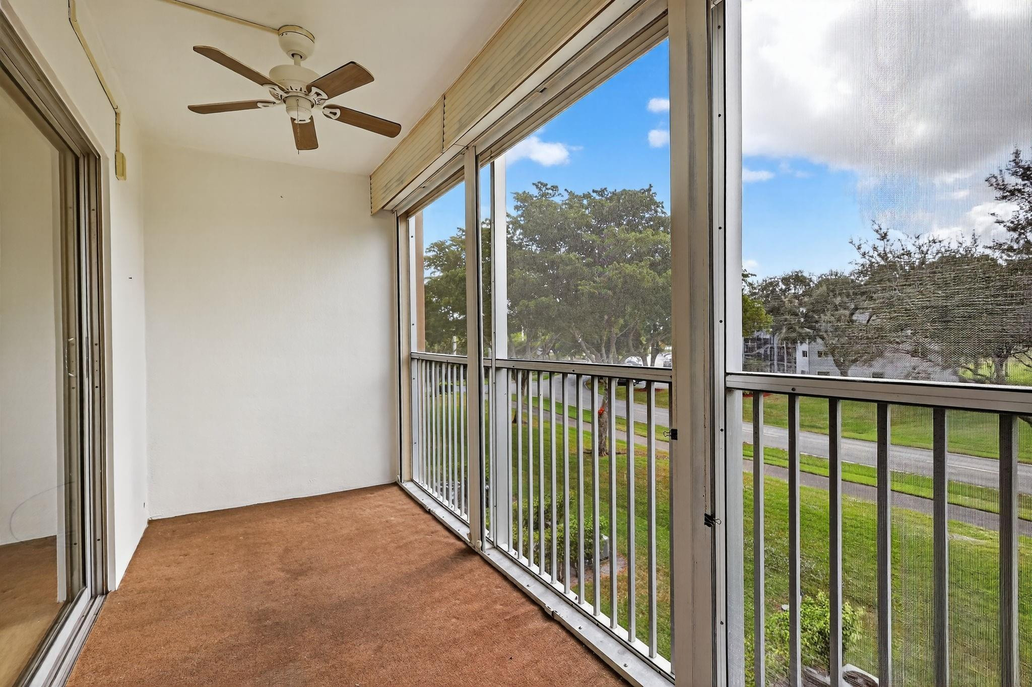 Pembroke Pines photo 4