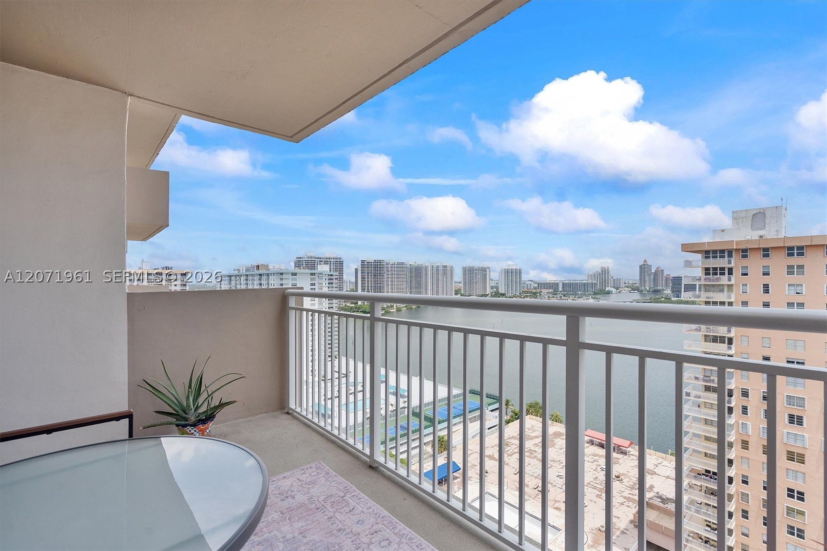 Sunny Isles Beach photo 2