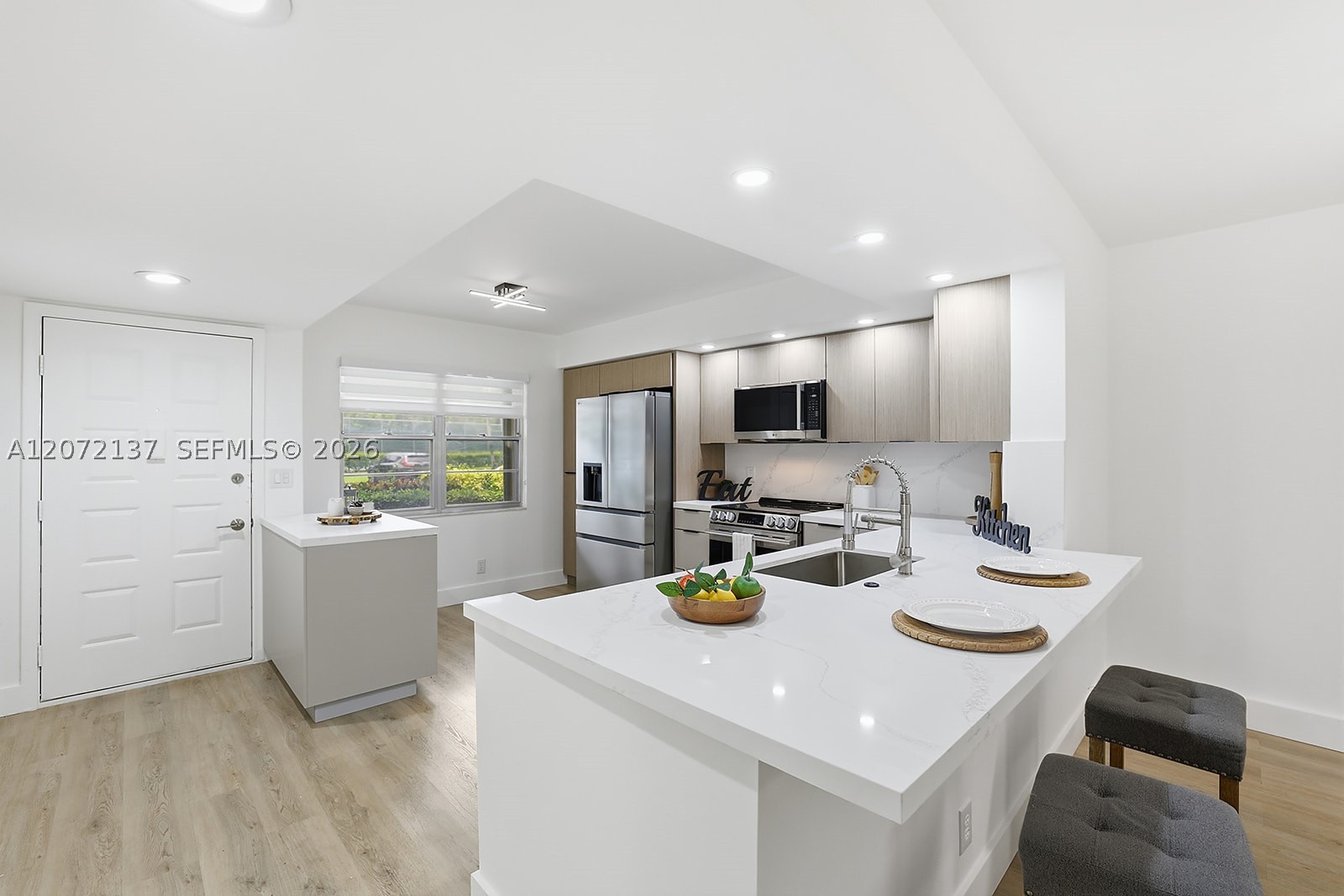 Pembroke Pines photo 2