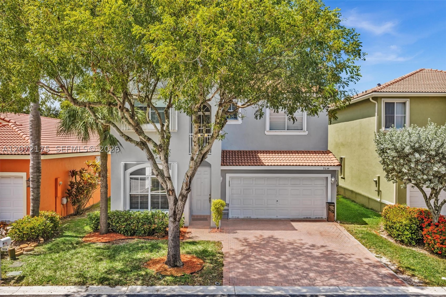 Pembroke Pines photo 2