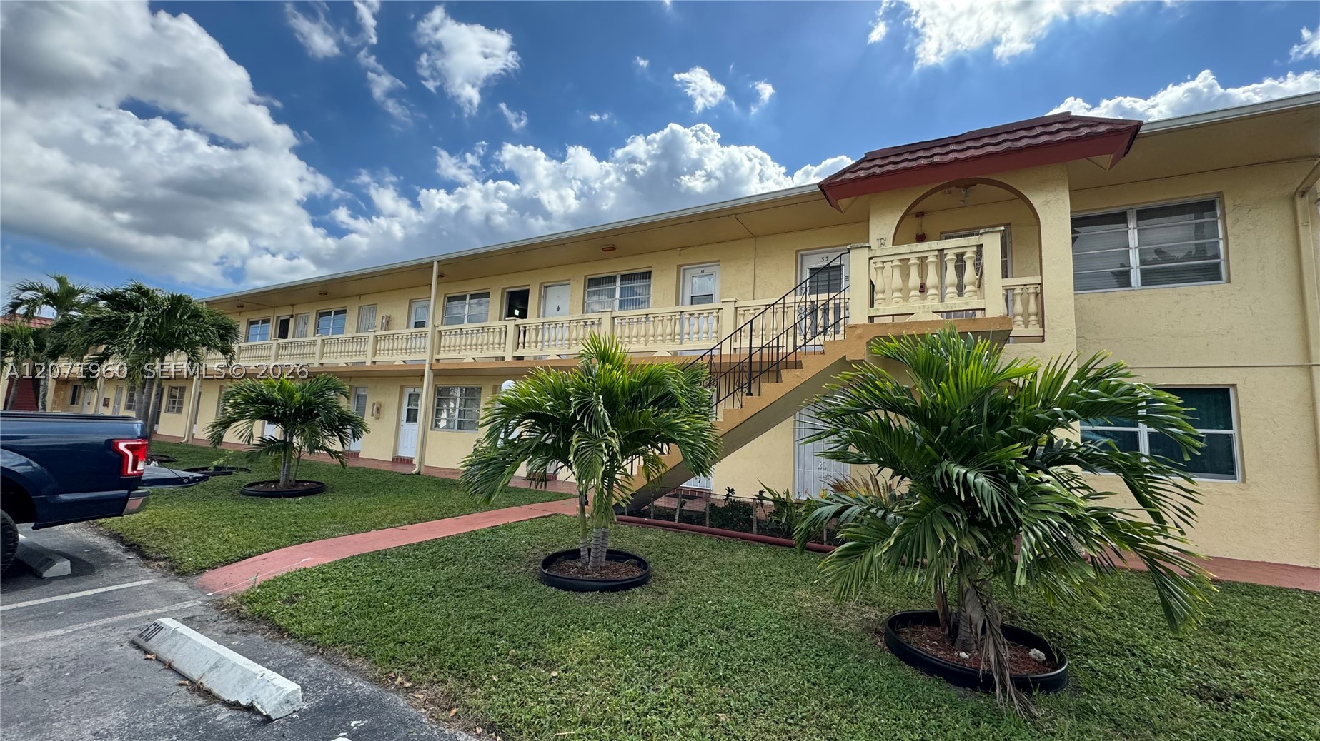 Miami Gardens photo 1