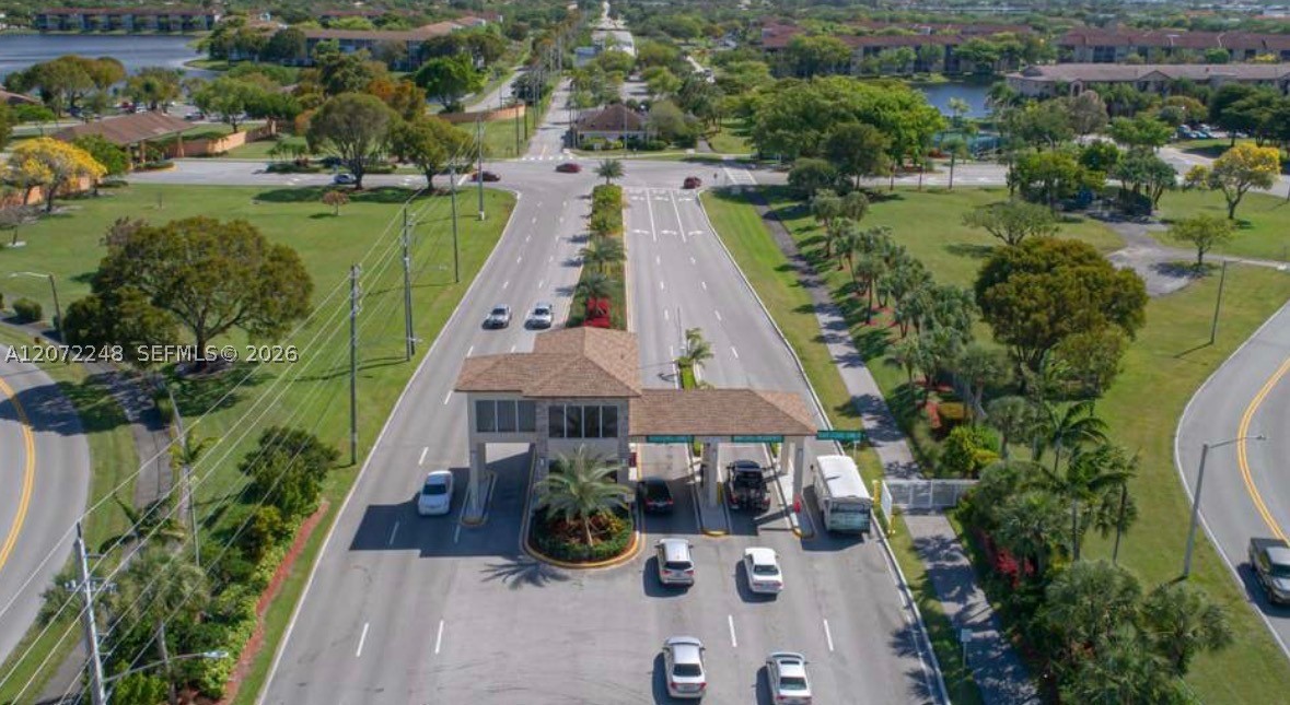 Pembroke Pines photo 2